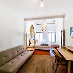 Διαμέρισμα Flh Town House With Terrace & Rooftop Ταβίρα