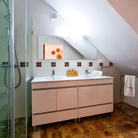 Flh Town House With Terrace & Rooftop Apartment